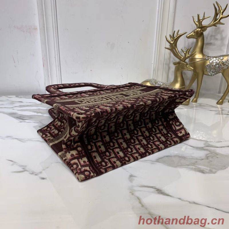 DIOR TOTE BAG IN EMBROIDERED CANVAS C0195 Wine DIOR TOTE BAG IN EMBROIDERED CANVAS C0195 Wine