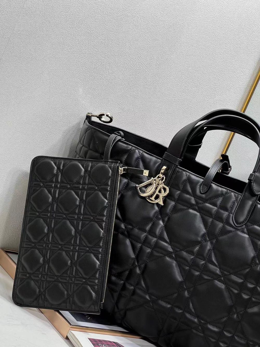 Dior Grosse Toujours Tasche M2820OSHJ_M900 Black Dior Grosse Toujours Tasche M2820OSHJ_M900 Black