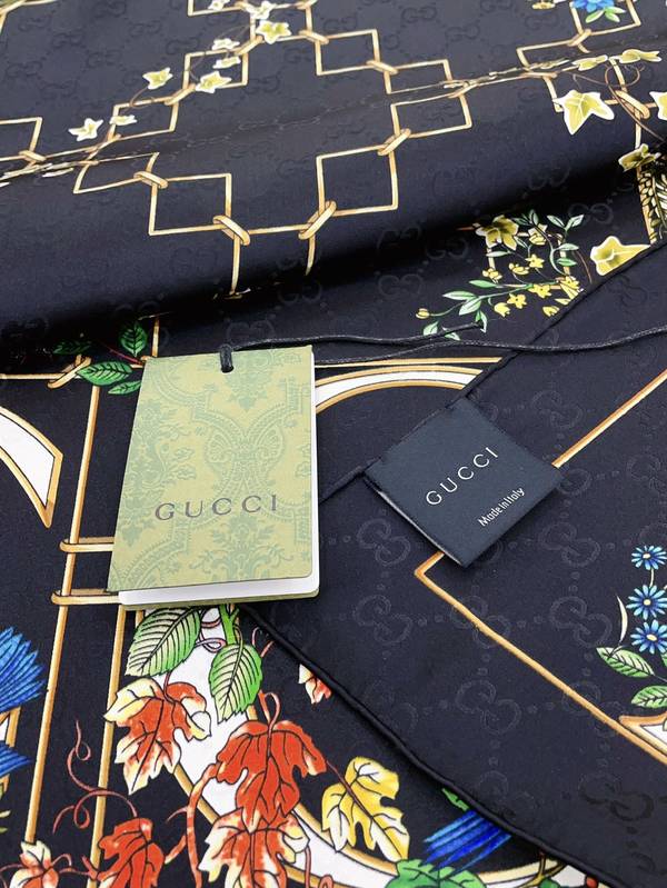 Gucci Scarf GUC00335 Gucci Scarf GUC00335
