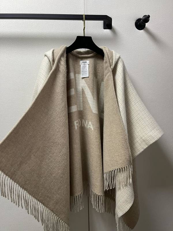 Fendi Cloak FDC00132 Fendi Cloak FDC00132