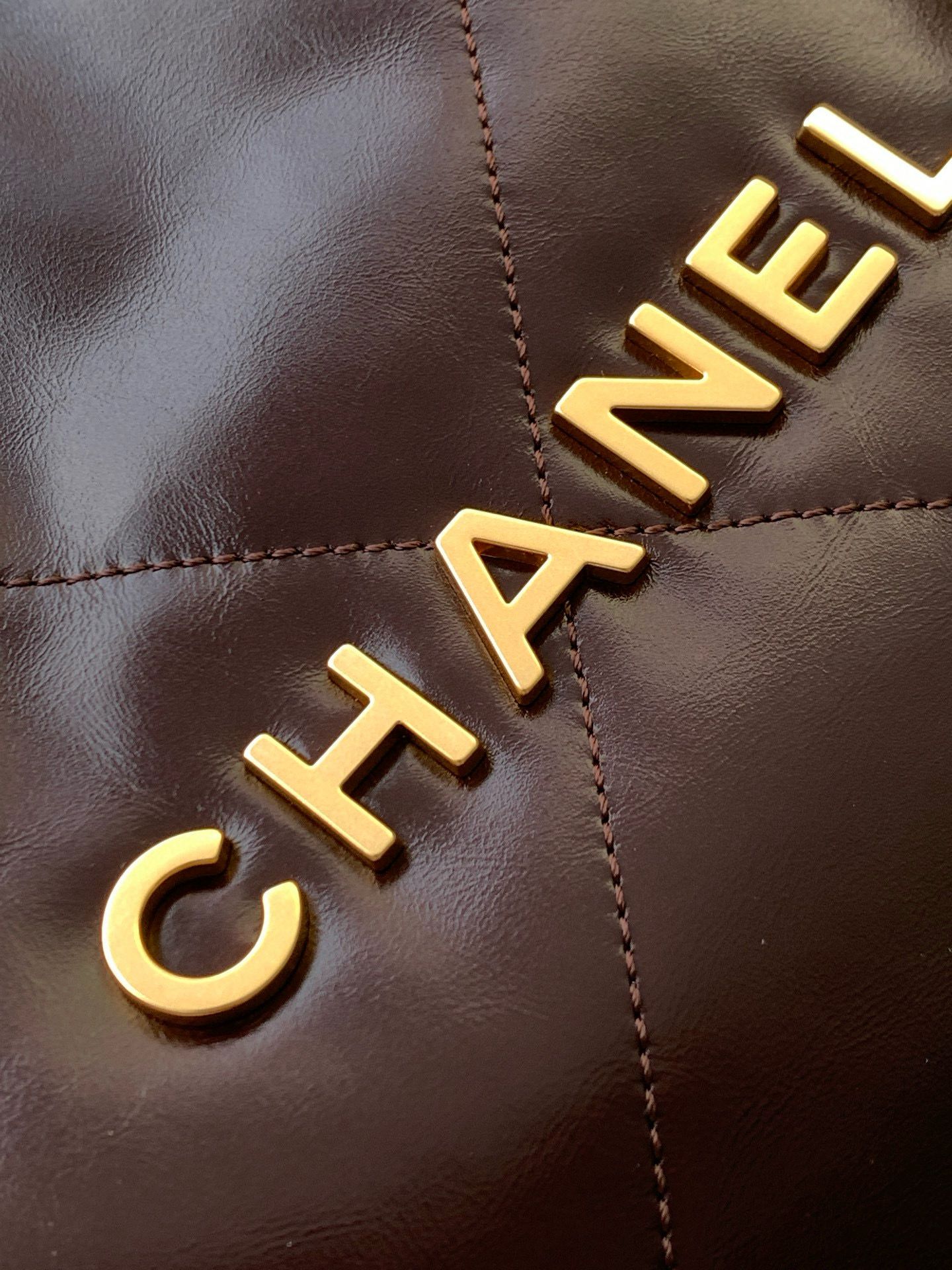 CHANEL 22 MINI HANDBAG AS3260 Dark Brown CHANEL 22 MINI HANDBAG AS3260 Dark Brown