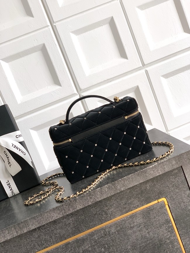 Chanel Vanity with Chain 26C AP4860 black