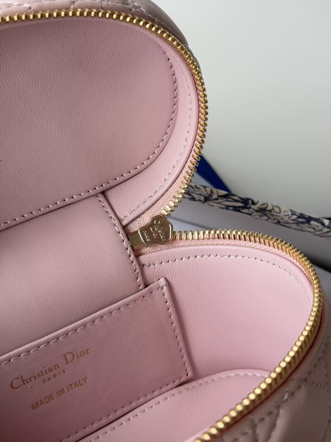 Dior Original Leather Makeup Bag S2603PUQA_M39Z Pink Dior Original Leather Makeup Bag S2603PUQA_M39Z Pink