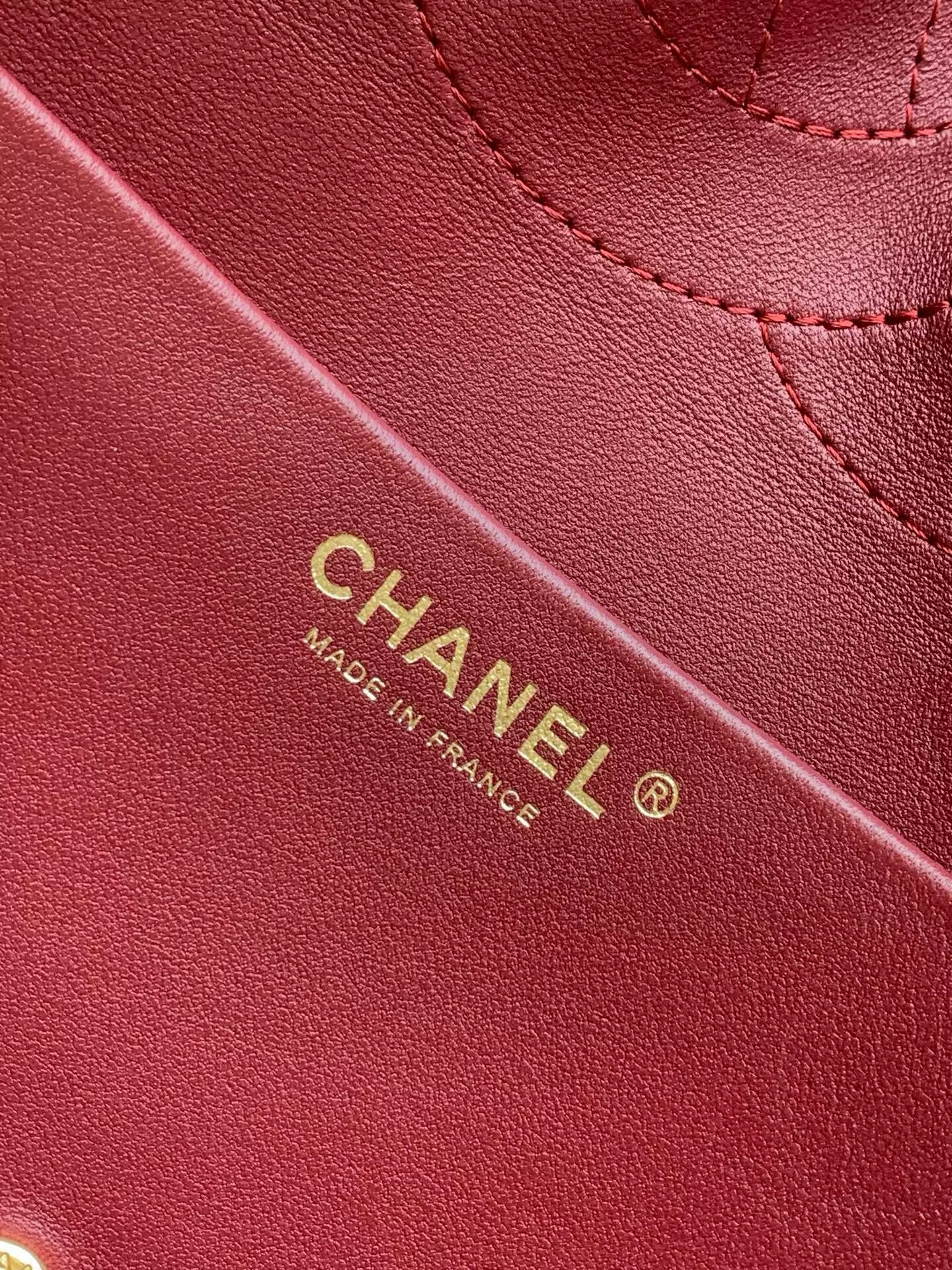 Chanel SPRING SUMMER 2026 MAXI FLAP BAG Grained Calfskin & Gold-Tone Metal AS6231 Brown Chanel SPRING SUMMER 2026 MAXI FLAP BAG Grained Calfskin & Gold-Tone Metal AS6231 Brown